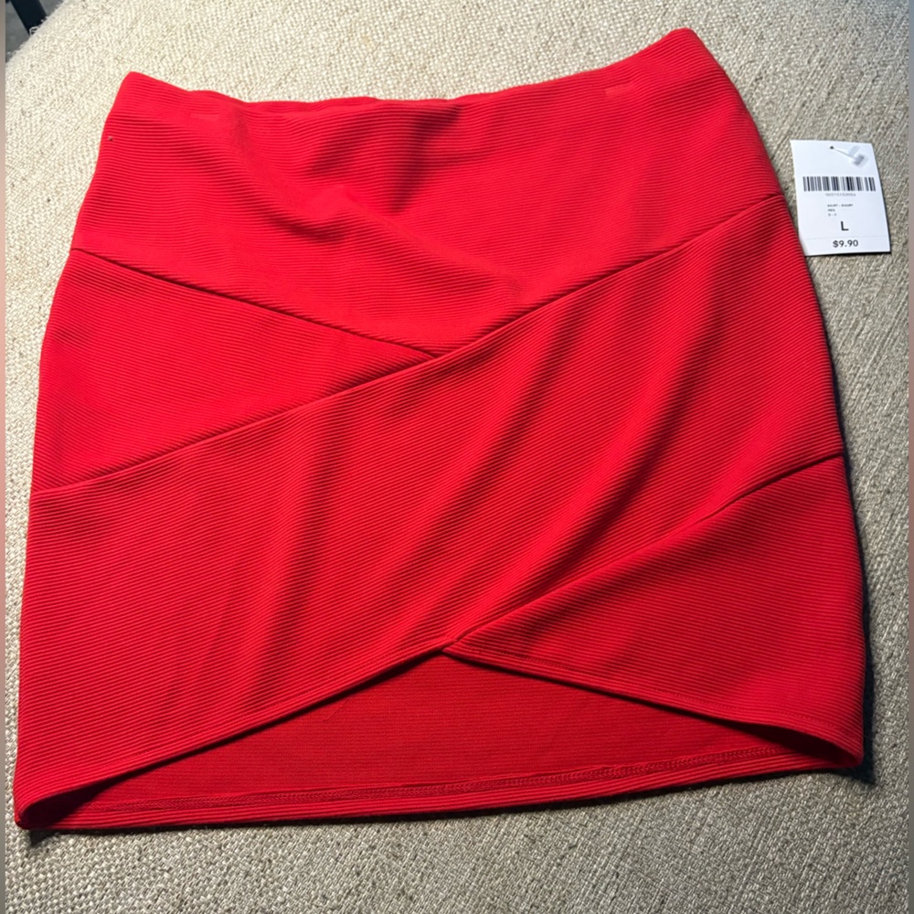 NWT Forever 21 red Mini Skirt size large